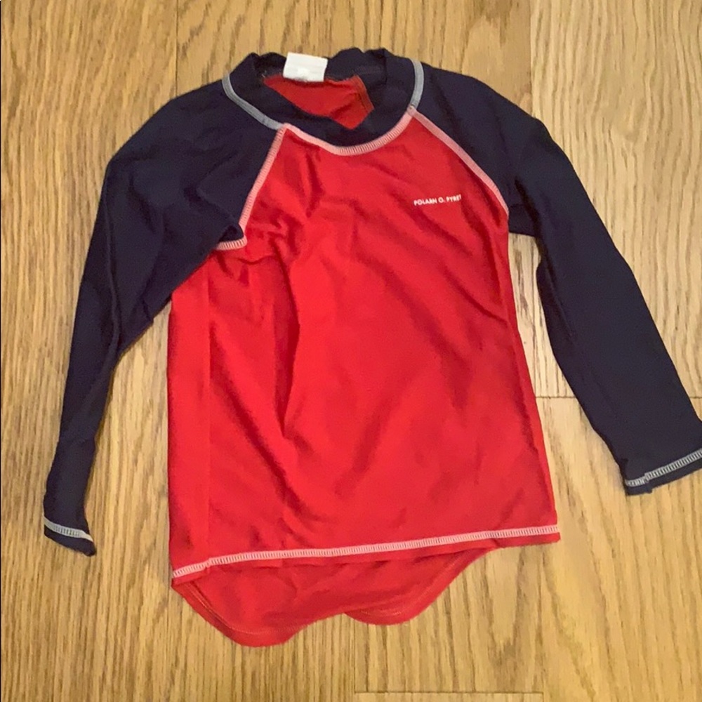 Long sleeve swim shirt